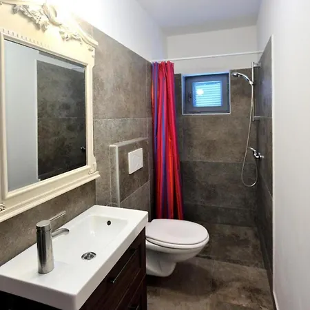 Splendid With Swimming Pool *