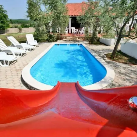 Splendid With Swimming Pool Apartamento